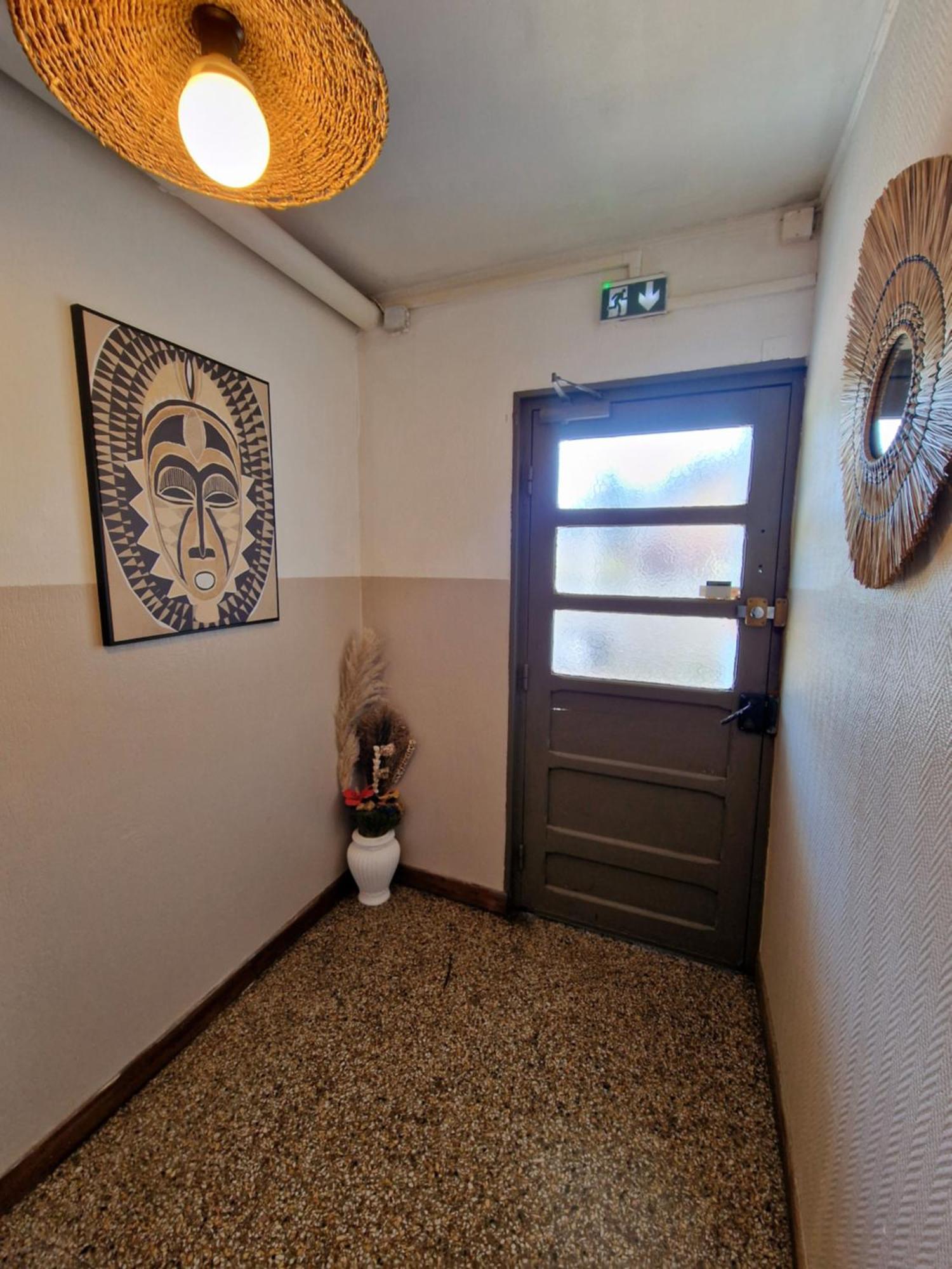 Aux Trois Rois Hotel Pont-Sur-Yonne ภายนอก รูปภาพ