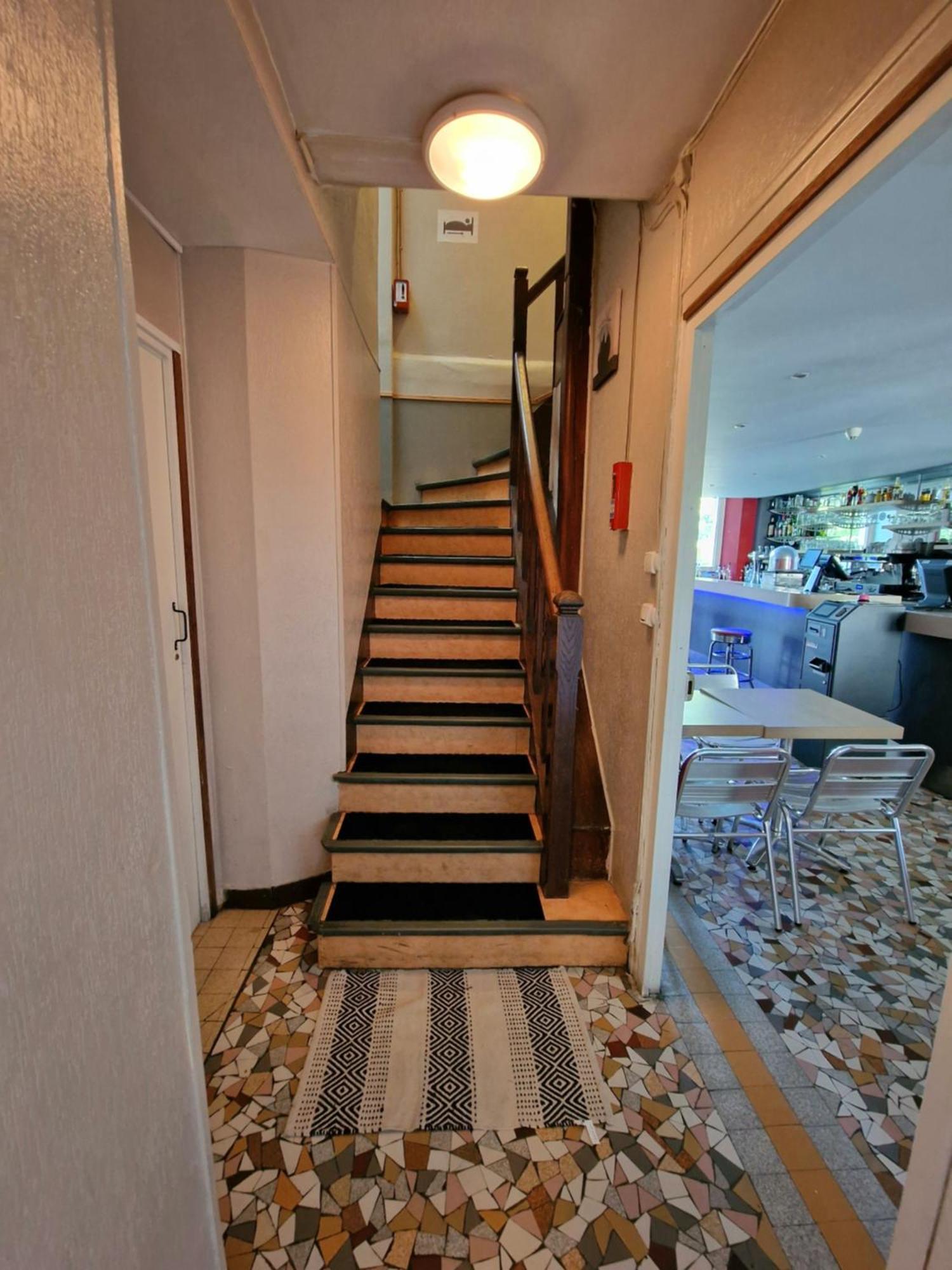 Aux Trois Rois Hotel Pont-Sur-Yonne ภายนอก รูปภาพ